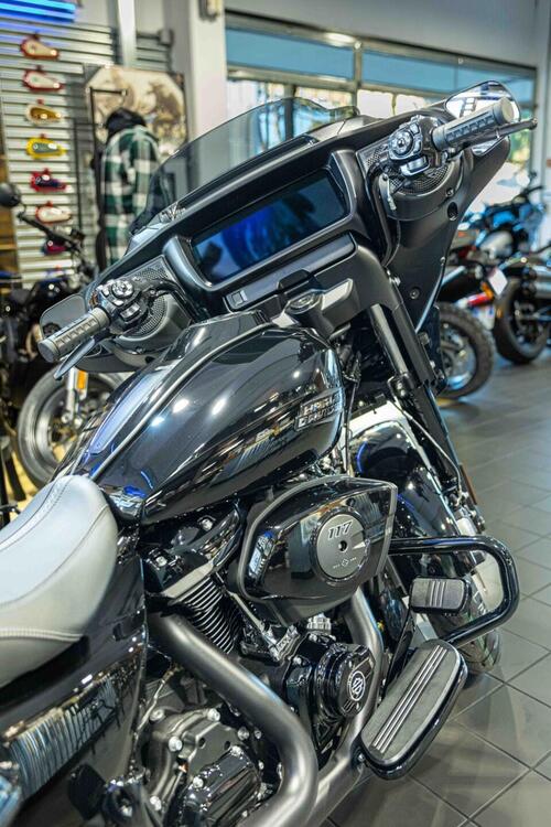 Harley-Davidson Street Glide (2024) (2)