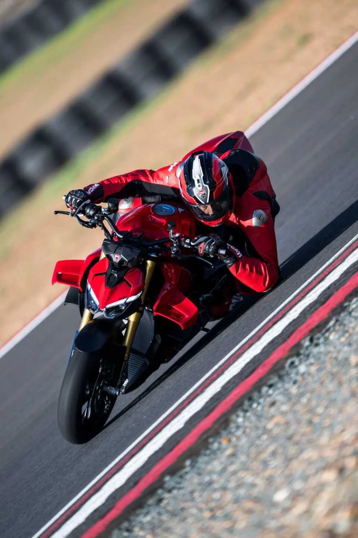 Ducati Streetfighter V4 e V4S 2025. 214 cv per 189 kg: adesso ancora più tecnologica e performante [VIDEO] (6)