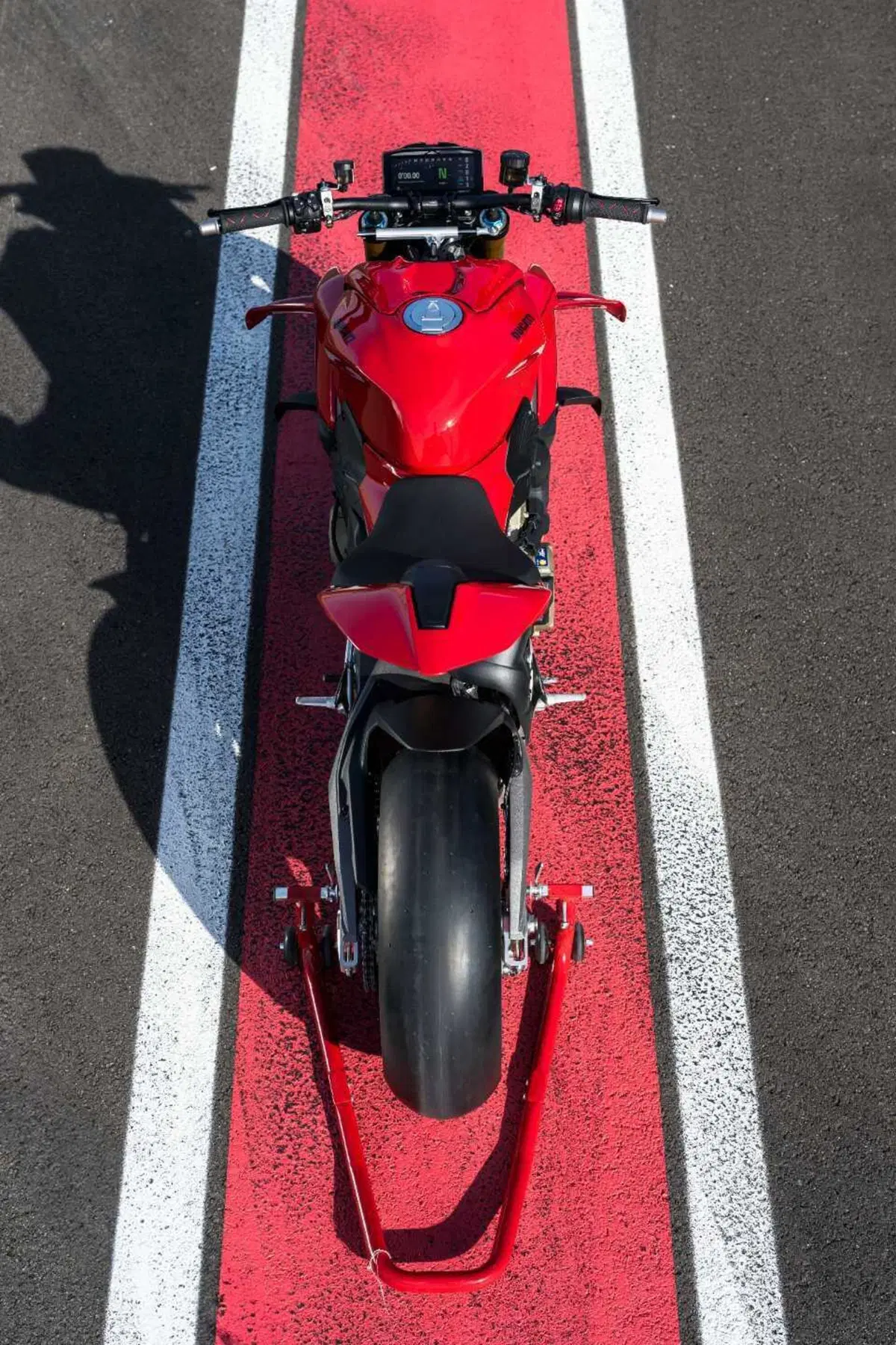 Ducati Streetfighter V4 e V4S 2025. 214 cv per 189 kg: adesso ancora più tecnologica e performante [VIDEO] (52)