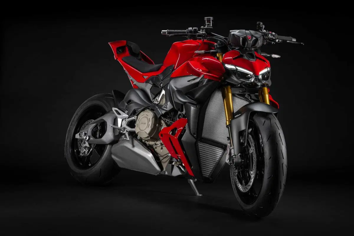 Ducati Streetfighter V4 e V4S 2025. 214 cv per 189 kg: adesso ancora più tecnologica e performante [VIDEO] (53)