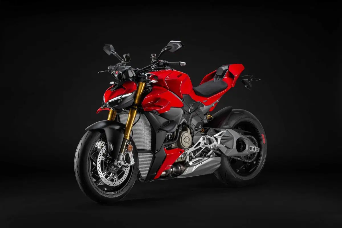 Ducati Streetfighter V4 e V4S 2025. 214 cv per 189 kg: adesso ancora più tecnologica e performante [VIDEO] (56)