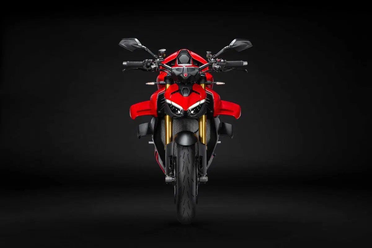 Ducati Streetfighter V4 e V4S 2025. 214 cv per 189 kg: adesso ancora più tecnologica e performante [VIDEO] (57)