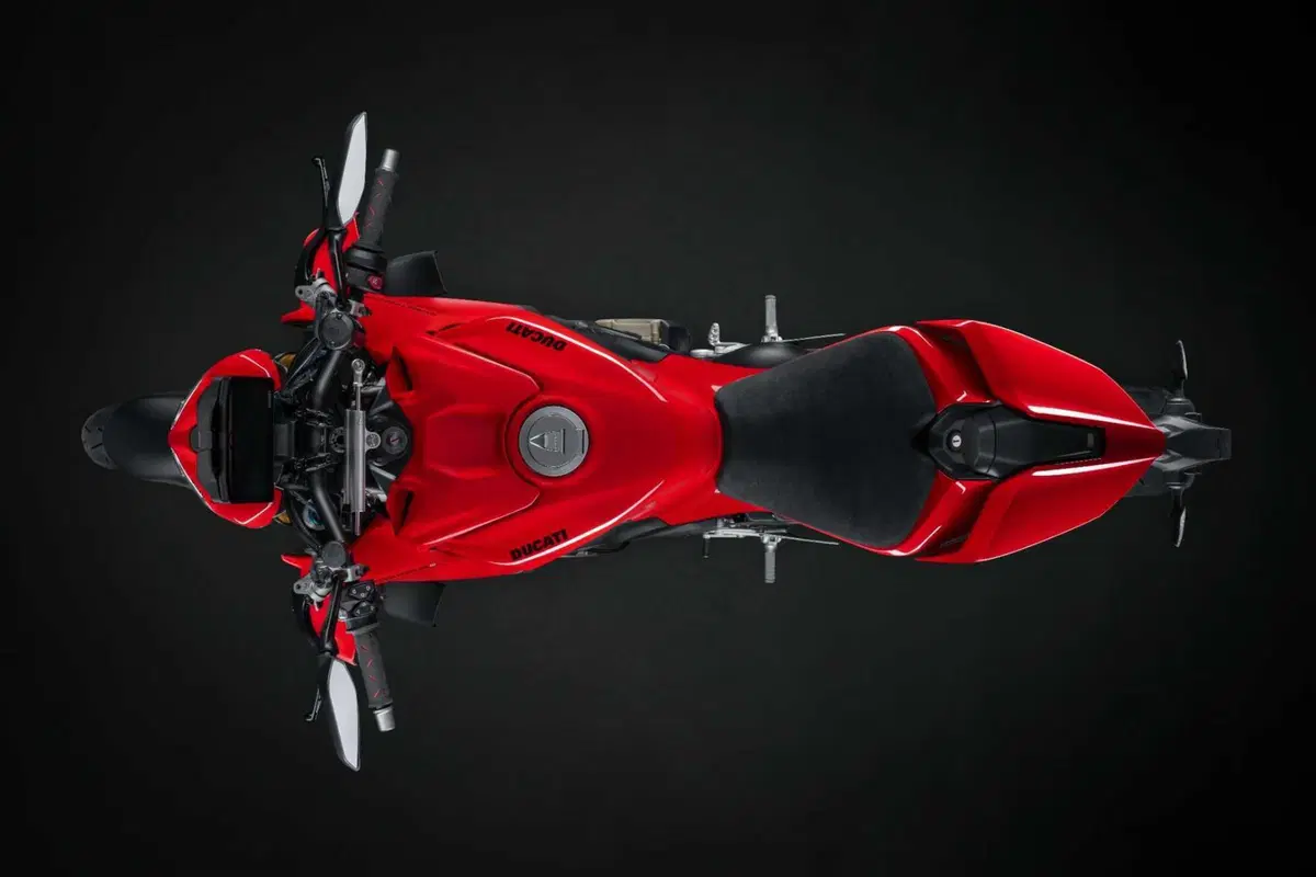 Ducati Streetfighter V4 e V4S 2025. 214 cv per 189 kg: adesso ancora più tecnologica e performante [VIDEO] (58)