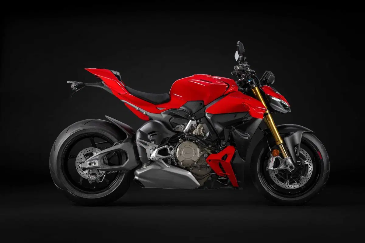 Ducati Streetfighter V4 e V4S 2025. 214 cv per 189 kg: adesso ancora più tecnologica e performante [VIDEO] (59)