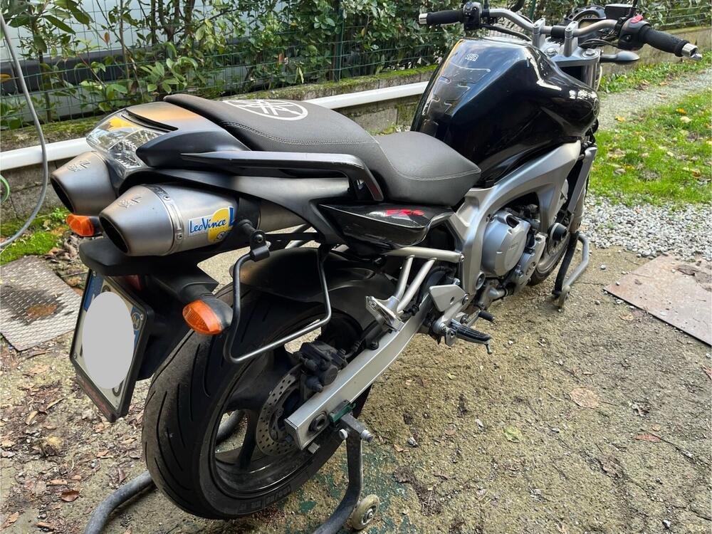 Yamaha FZ6 (2004 - 07) (2)