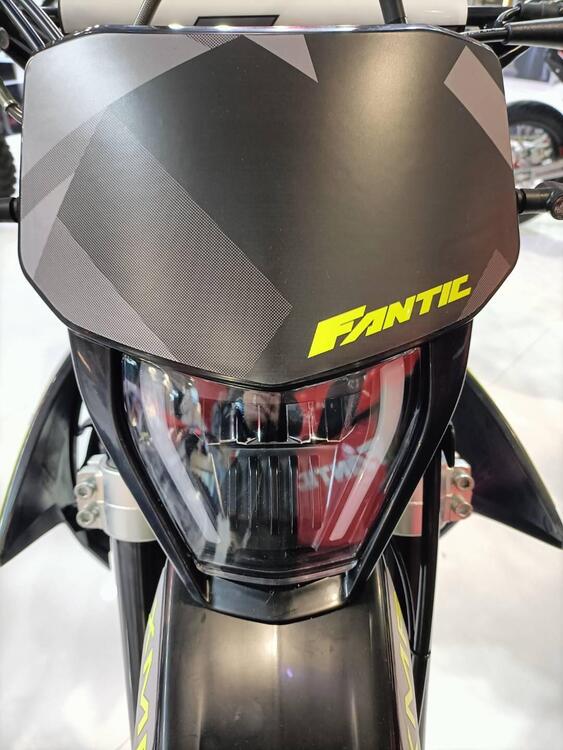 Fantic Motor XMF 125 Performance (2025) (2)