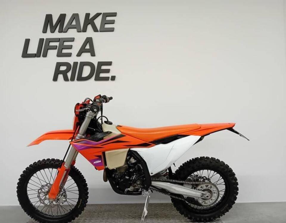 KTM 350 EXC-F (2024) (2)