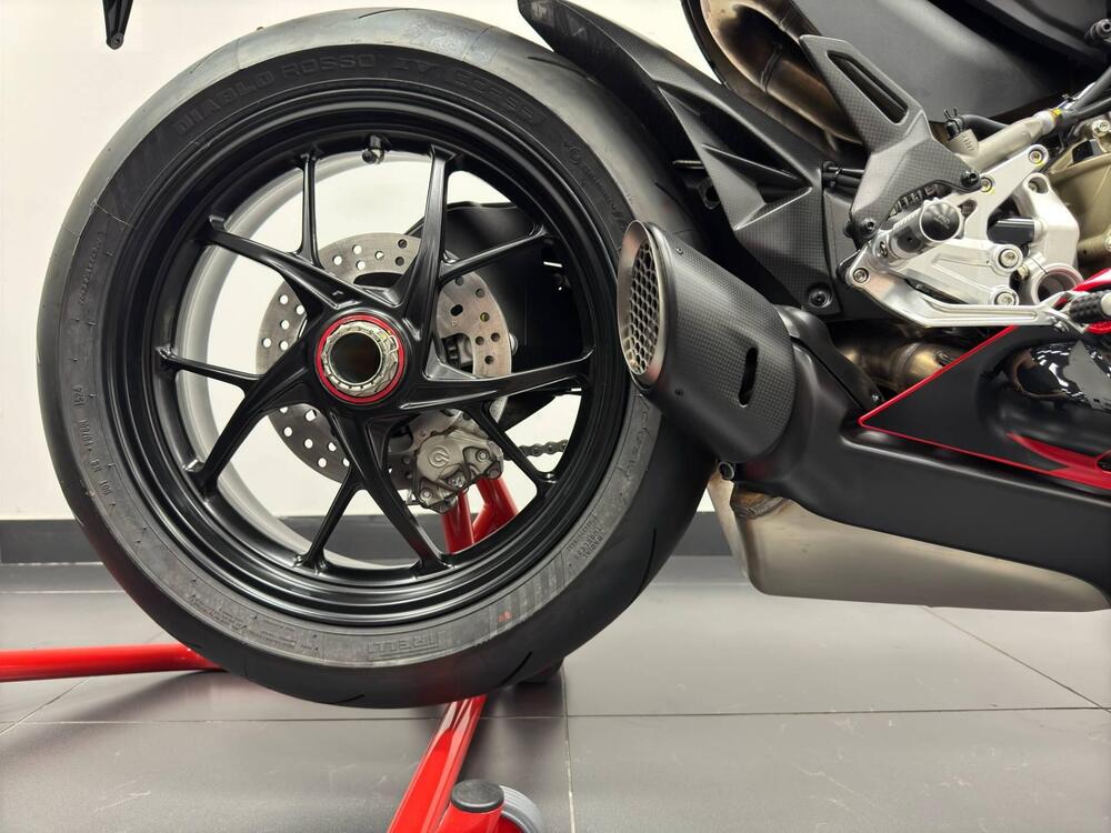 Ducati Panigale V2 Superquadro Final Edition (2024) (5)