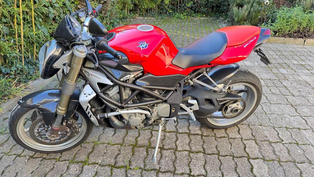 MV Agusta Brutale 750 S (2002 - 06) (2)