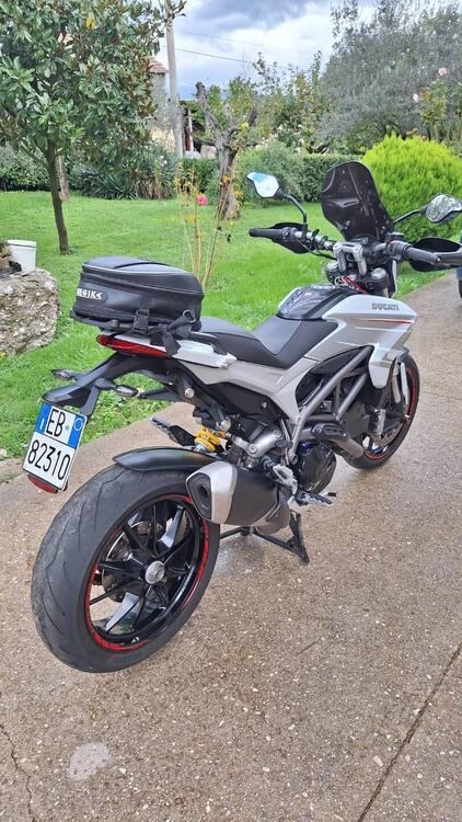 Ducati Hyperstrada 821 (2013 - 15) (4)