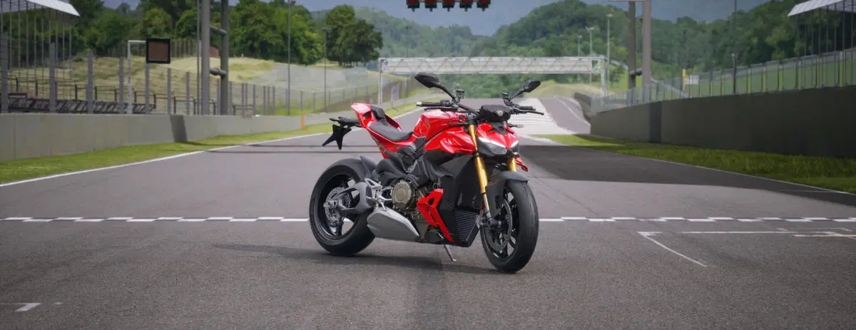 Ducati Streetfighter V4 S (2025 - 26)