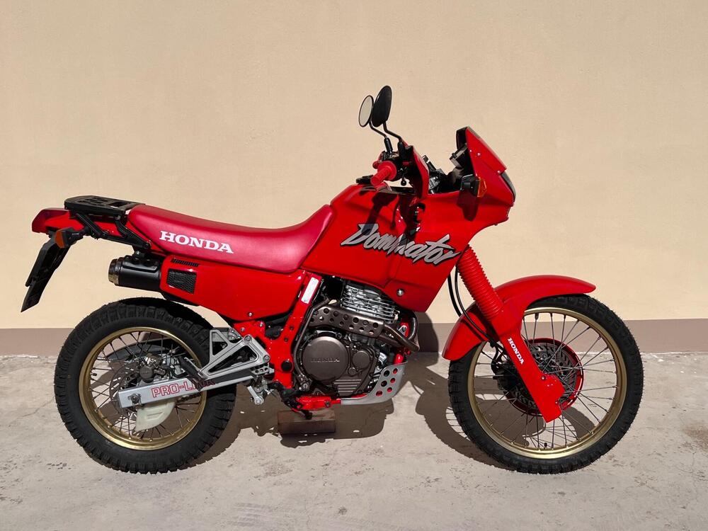 Honda NX 650 Dominator (1988 - 90)