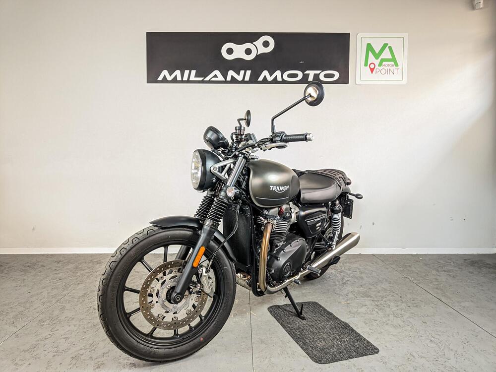 Triumph Street Twin 900 (2021 - 22) (3)