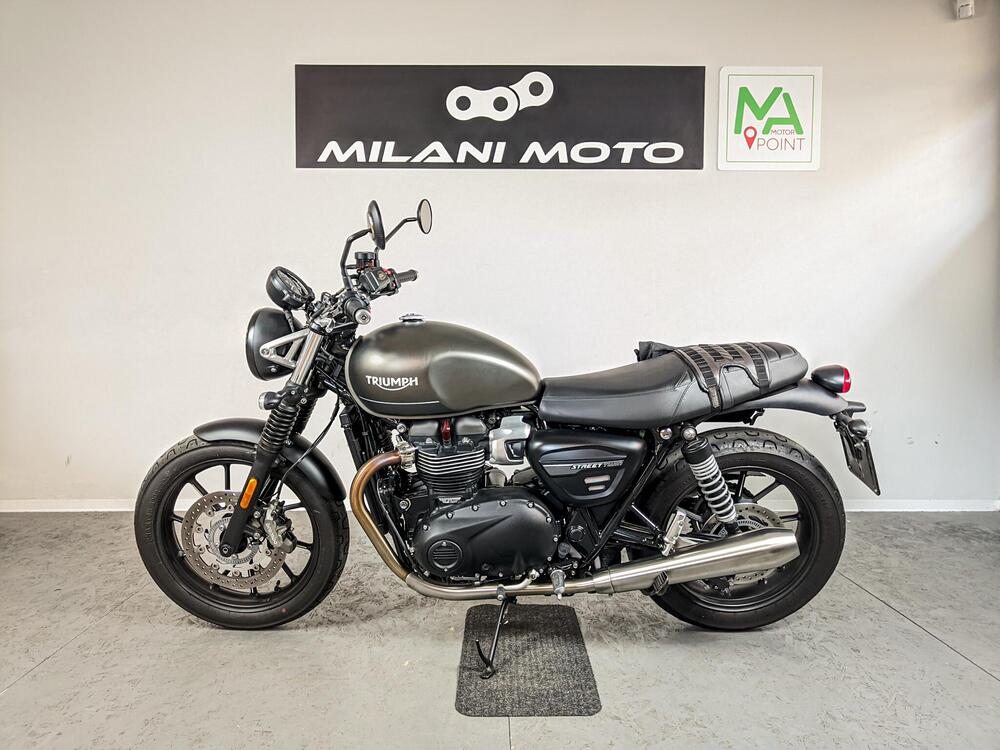 Triumph Street Twin 900 (2021 - 22) (4)