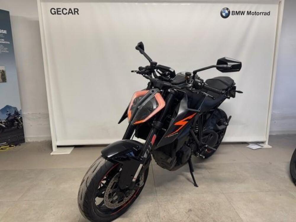 KTM 1290 Super Duke R (2019) (4)