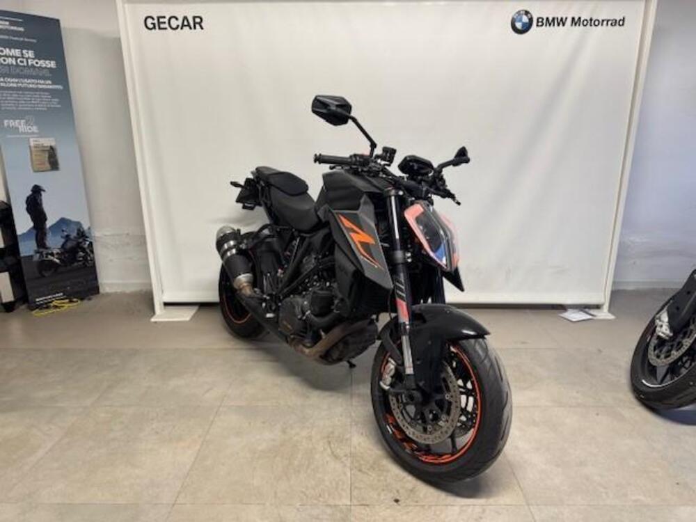 KTM 1290 Super Duke R (2019) (2)