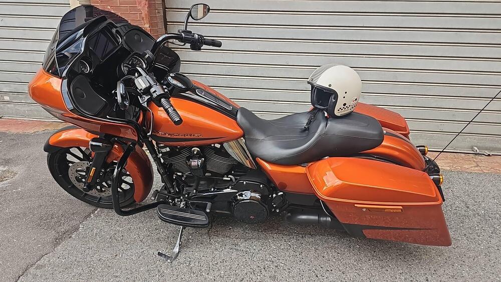 Harley-Davidson 114 Road Glide Special (2019 - 20) - FLTRXS