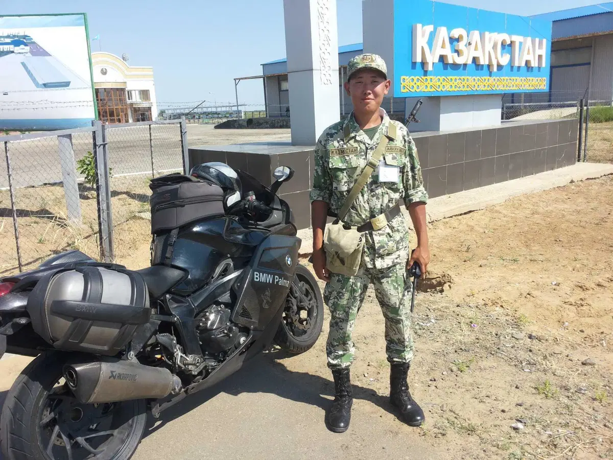 Francesco Loreti: il Kazakistan con la  BMW K1200S "Bucefalo" (4)