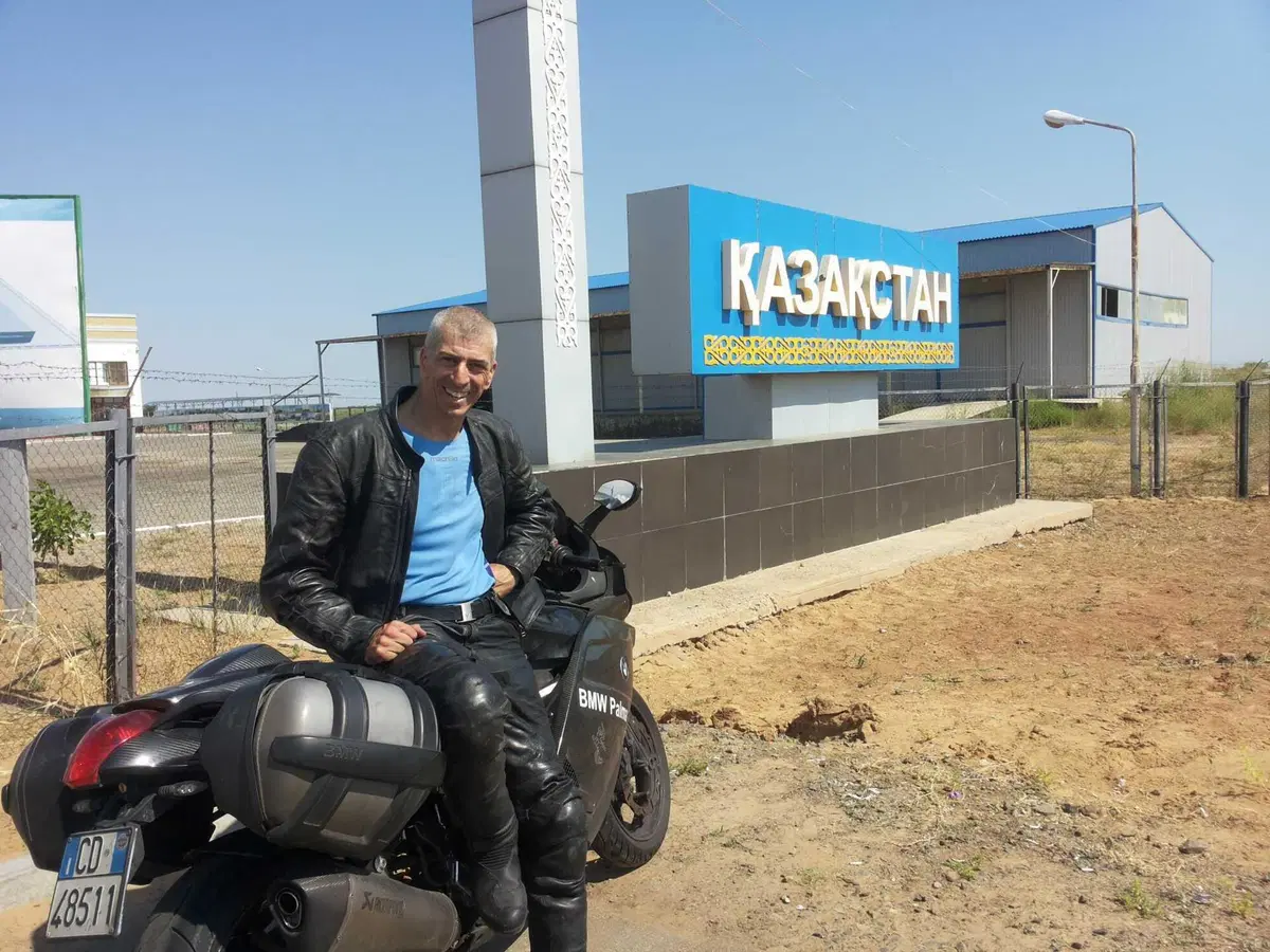 Francesco Loreti: il Kazakistan con la  BMW K1200S "Bucefalo" (6)