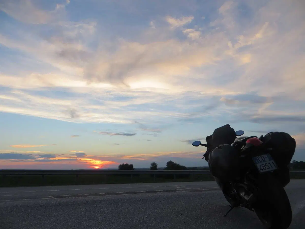 Francesco Loreti: il Kazakistan con la  BMW K1200S "Bucefalo" (22)