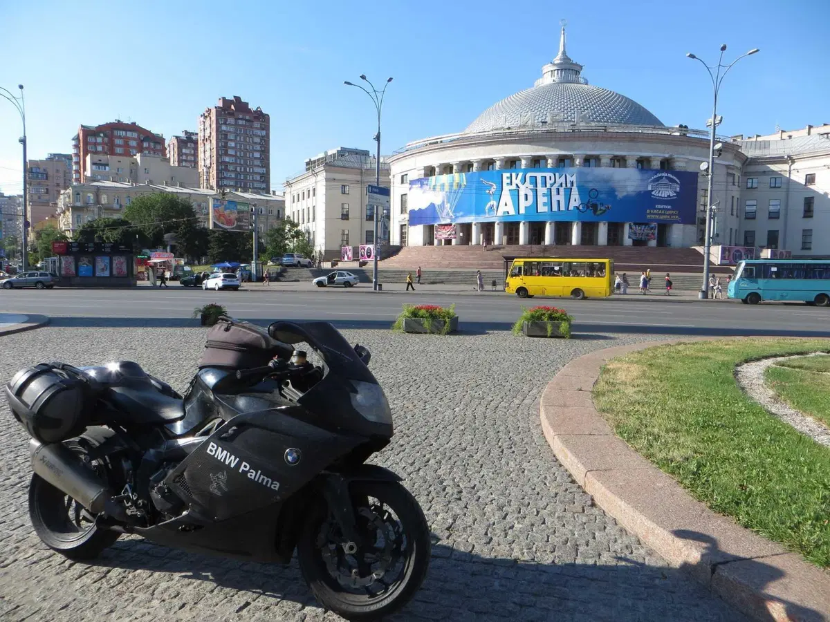 Francesco Loreti: il Kazakistan con la  BMW K1200S "Bucefalo" (28)