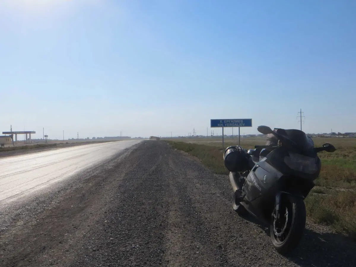 Francesco Loreti: il Kazakistan con la  BMW K1200S "Bucefalo" (76)