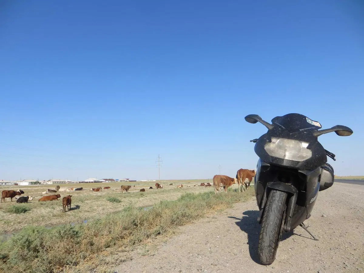 Francesco Loreti: il Kazakistan con la  BMW K1200S "Bucefalo" (77)