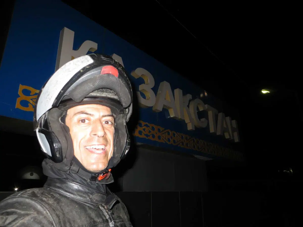 Francesco Loreti: il Kazakistan con la  BMW K1200S "Bucefalo" (88)