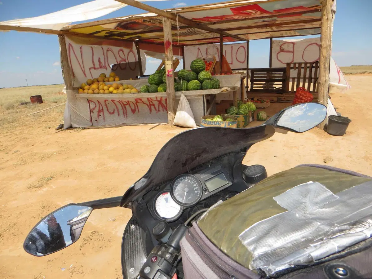 Francesco Loreti: il Kazakistan con la  BMW K1200S "Bucefalo" (99)