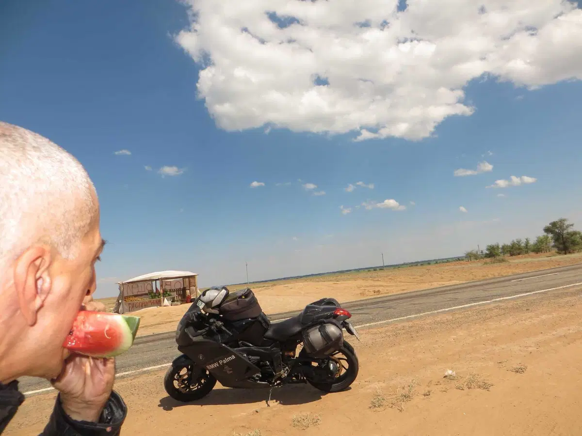 Francesco Loreti: il Kazakistan con la  BMW K1200S "Bucefalo" (100)