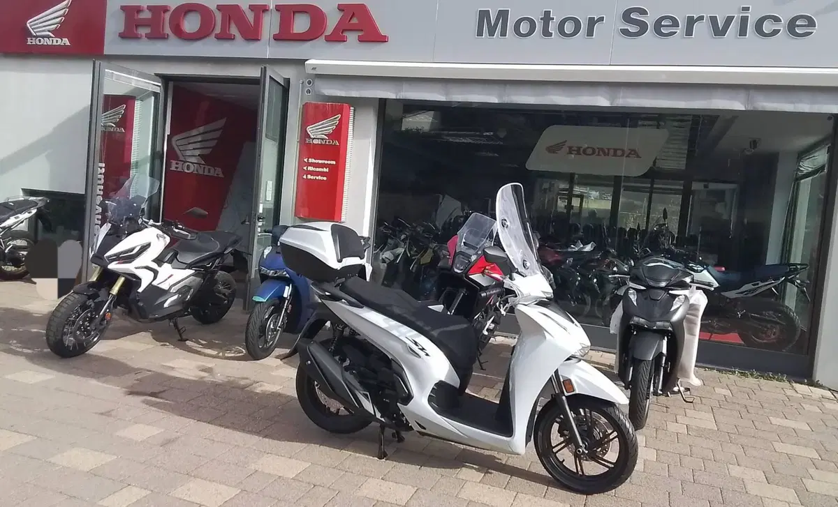 Honda SH 350i GT (2025 - 26) (9)