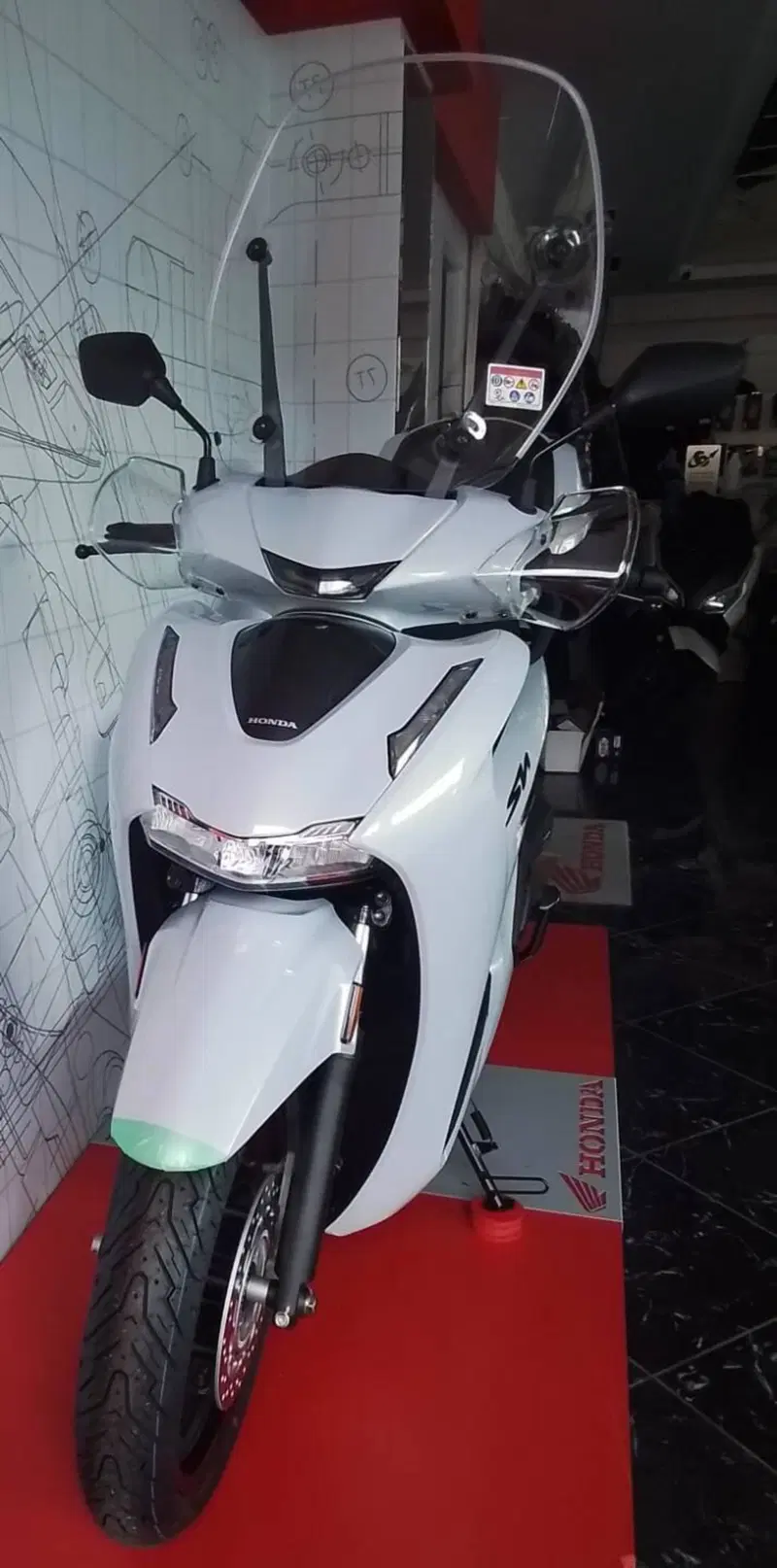 Honda SH 350i GT (2025 - 26) (18)