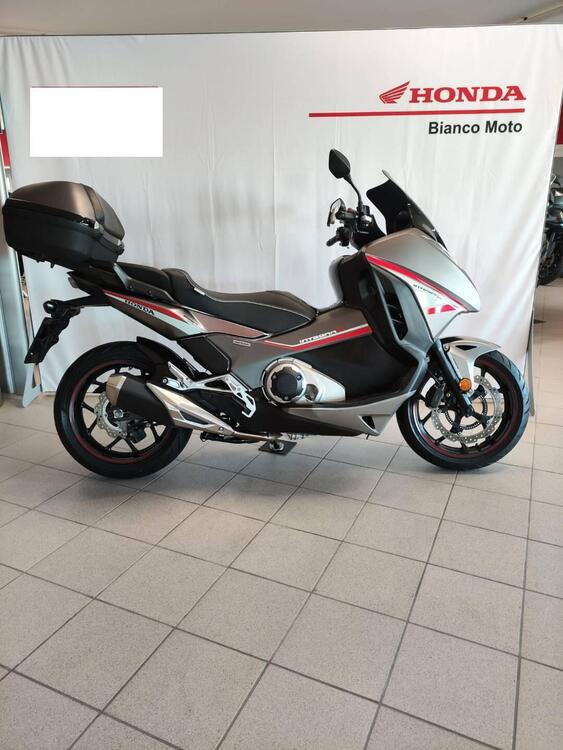 Honda Integra 750 DCT (2016 - 17) (3)