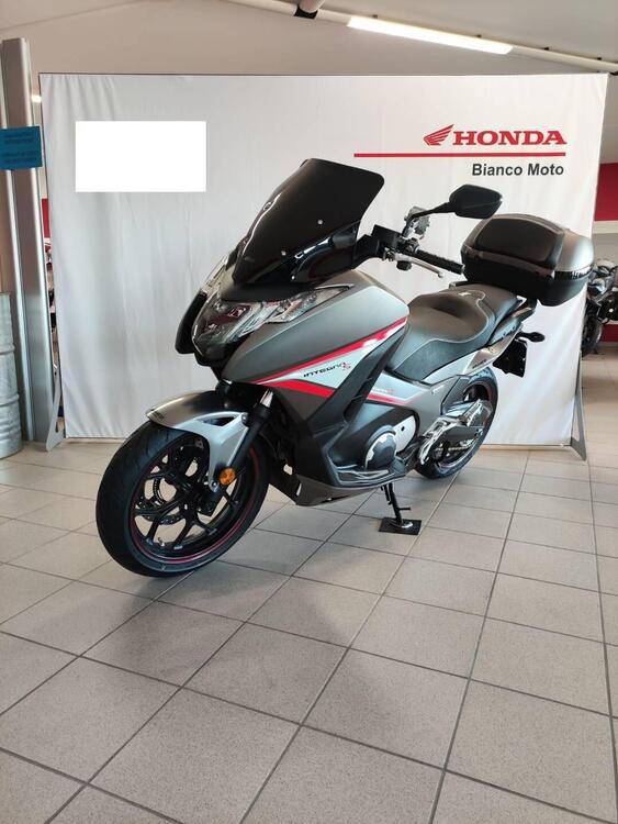 Honda Integra 750 DCT (2016 - 17) (2)