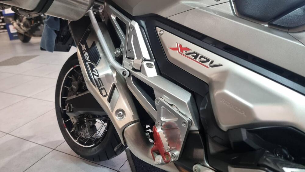 Honda X-ADV 750 Travel Edition (2018 - 20) (2)