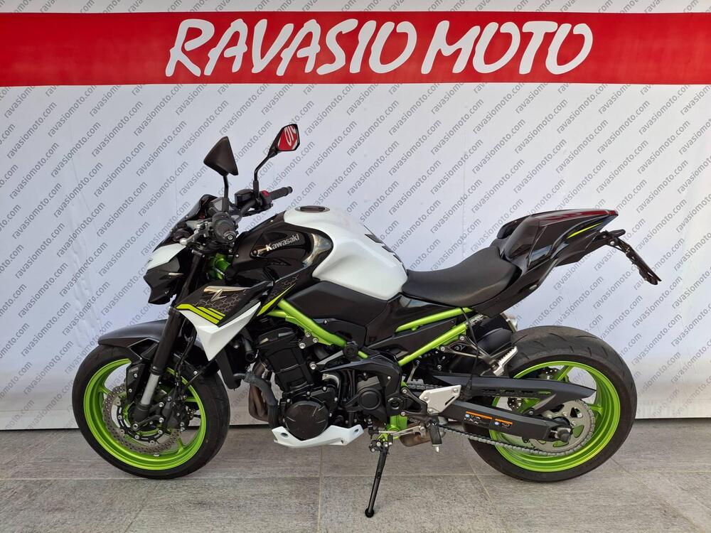 Kawasaki Z 900 (2021 - 24) (2)