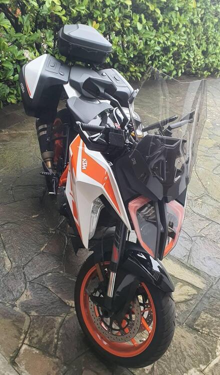 KTM 1290 Super Duke GT (2021) (5)