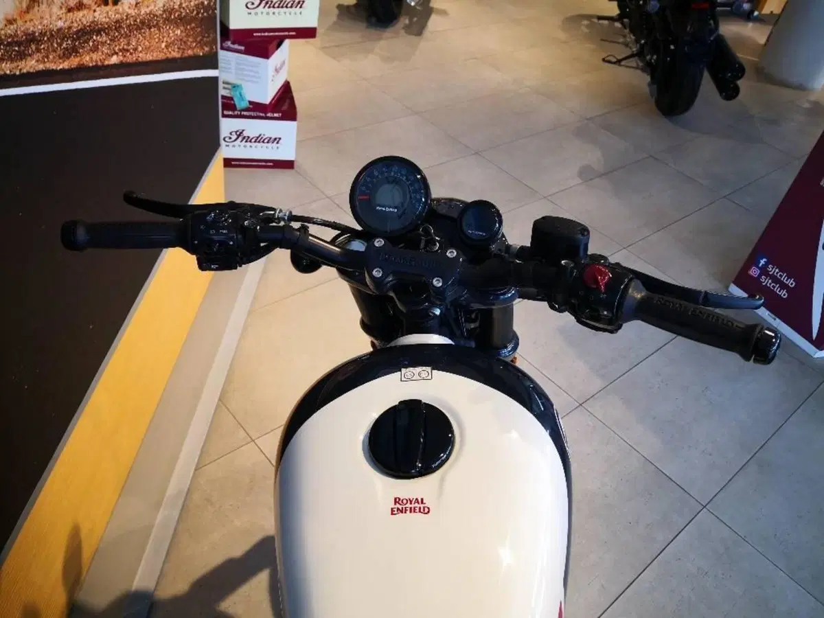 Royal Enfield Shotgun 650 (2024 - 26) (12)