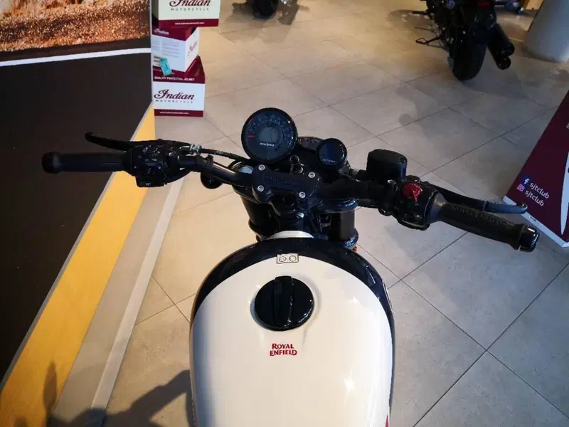 Royal Enfield Shotgun 650 (2024 - 26) (12)