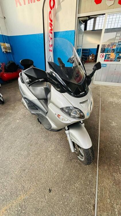 Piaggio X9 500 Evolution (2)