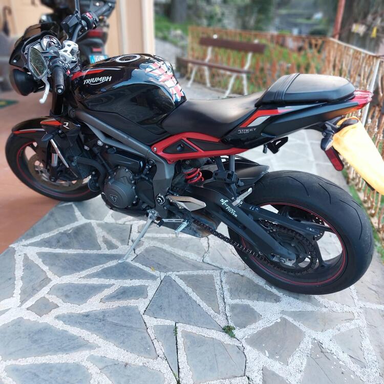 Triumph Street Triple R (2020 - 23) (2)