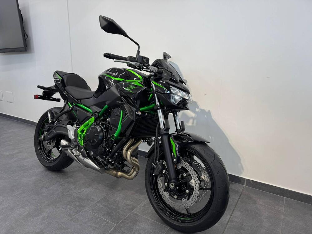 Kawasaki Z 650 (2025) (2)