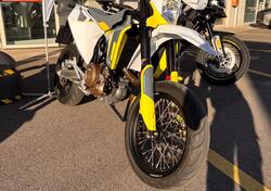 Husqvarna 701 Supermoto (2021) usata