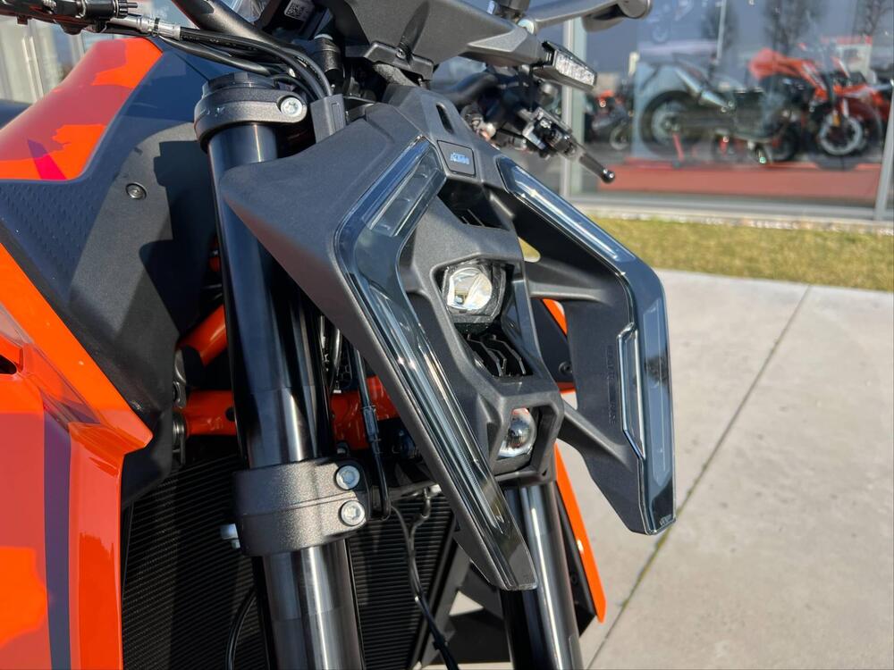 KTM 1390 Super Duke R EVO (2024) (4)