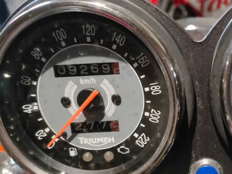 Triumph Bonneville (2007 - 16) (6)