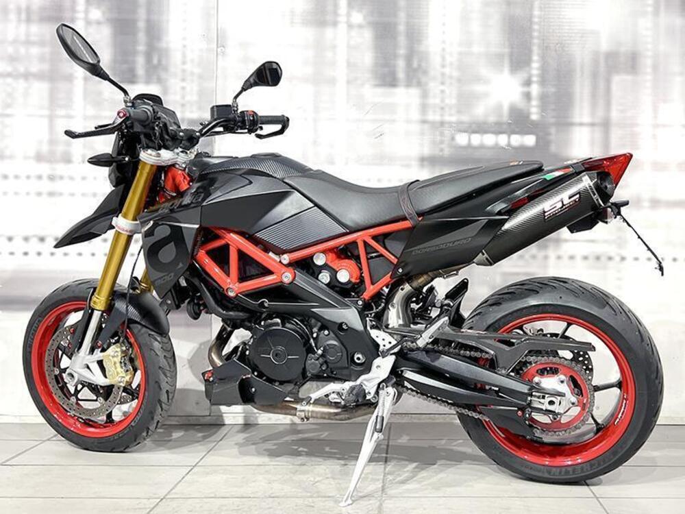 Aprilia Dorsoduro 900 (2017 - 20) (2)