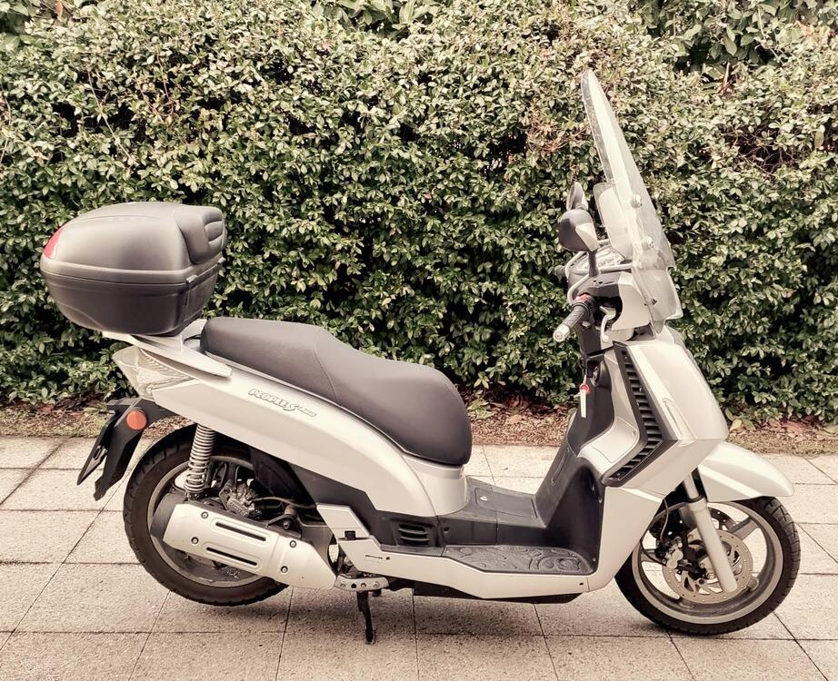 Kymco People 250 S