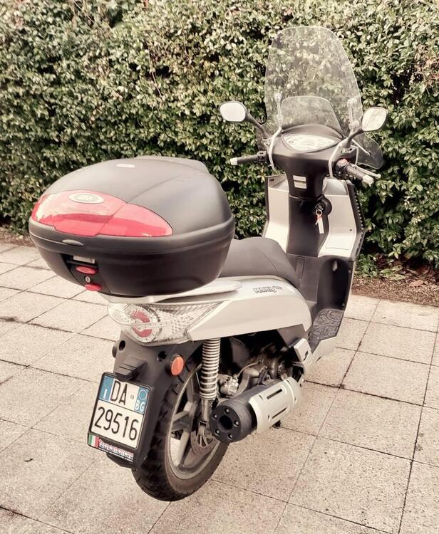 Kymco People 250 S (4)