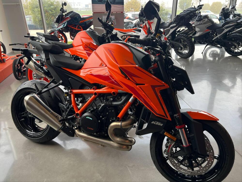 KTM 1390 Super Duke R (2024)