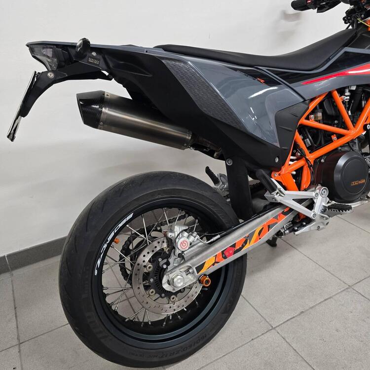 KTM 690 SMC R (2021 - 22) (5)